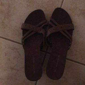 Hilliard & Hanson wedges size 8